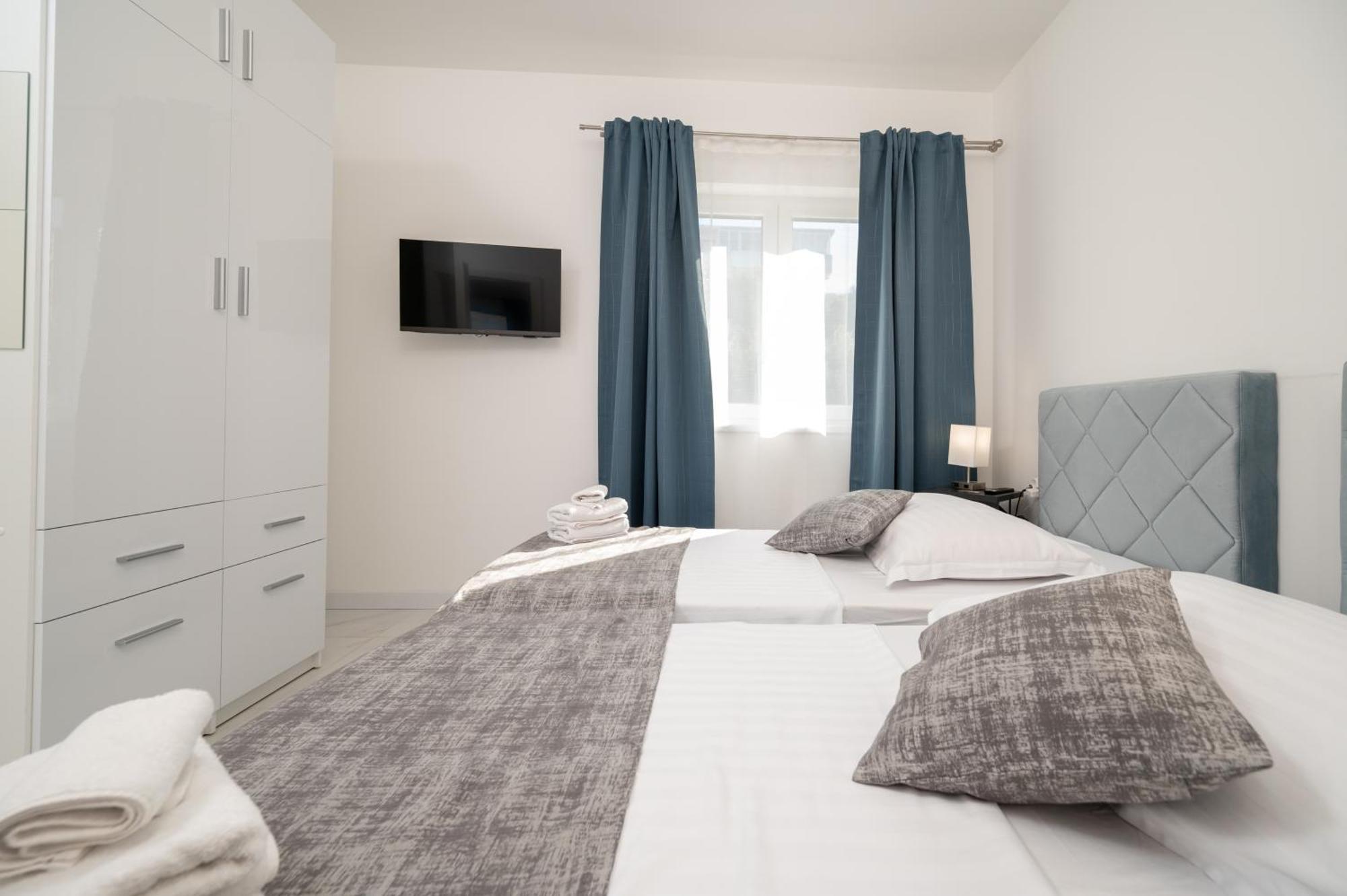 Apartments Filipo Trogir Buitenkant foto